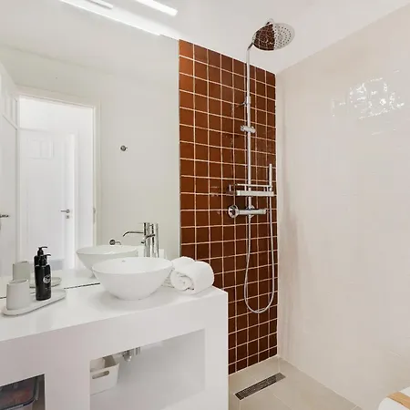 Monte 2026 Renovated Pool Walk To The By Ocvillas Villa
